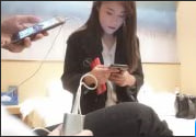 四川毕业嫩妹肉偿赚零花，啪一半姨妈突袭，急用樱桃小嘴口爆救场