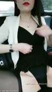 (浪逼淫妹)美少妇和炮友驾车户外野战